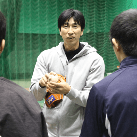 いつでもどこでも守って打つ。ホークスいちのユーティリティープレーヤー・本間満は“準備の男”だった